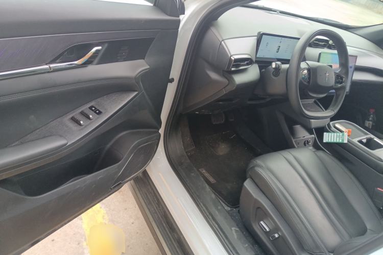 Used  06 2025 Model 520km