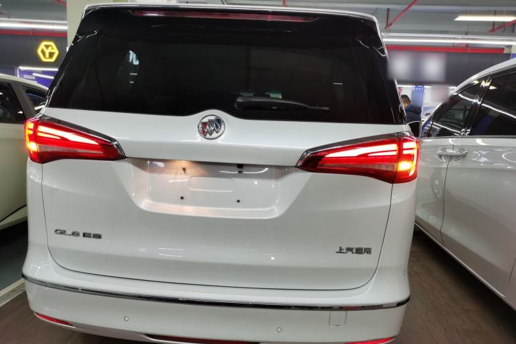 Used Buick GL8 2017 ES 28T Comfort Model China V Standard
