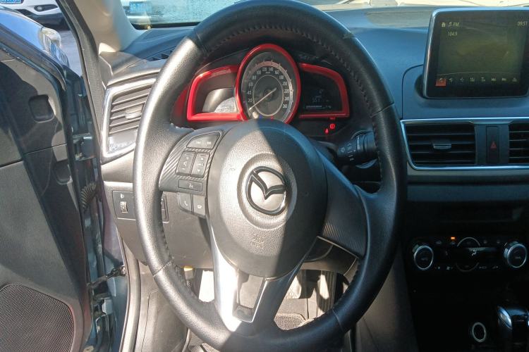 Used Mazda Mazda 3 Axela 2014 Sedan 1.5L Automatic Luxury Model