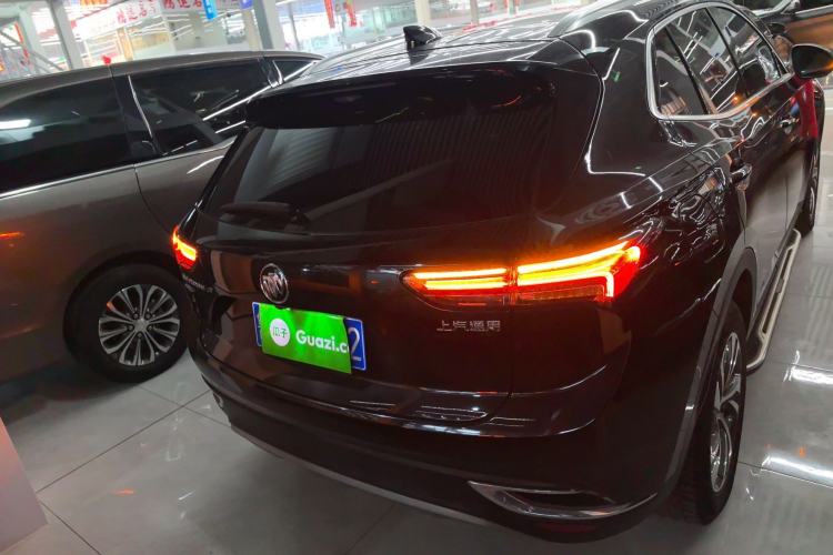 Used Buick Envision 2020 Encore S 652T Two-Wheel Drive Luxury Model
