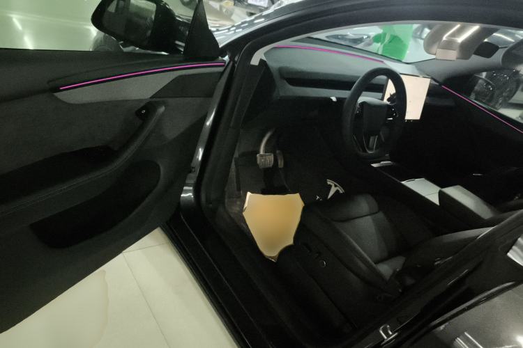 Used Tesla Model Y 2025 Long-Range All-Wheel Drive First Edition
