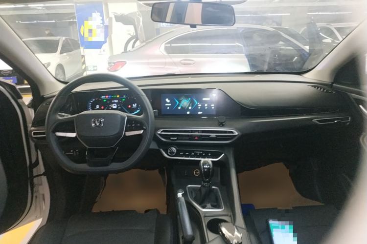 Used Changan Eado 2022 PLUS 1.6L GDI Manual Luxury Model
