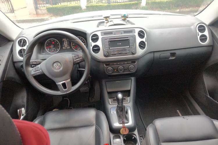 Used Volkswagen Tiguan L 2017 300TSI Automatic Two-Wheel Drive Silk Road Comfort Edition
