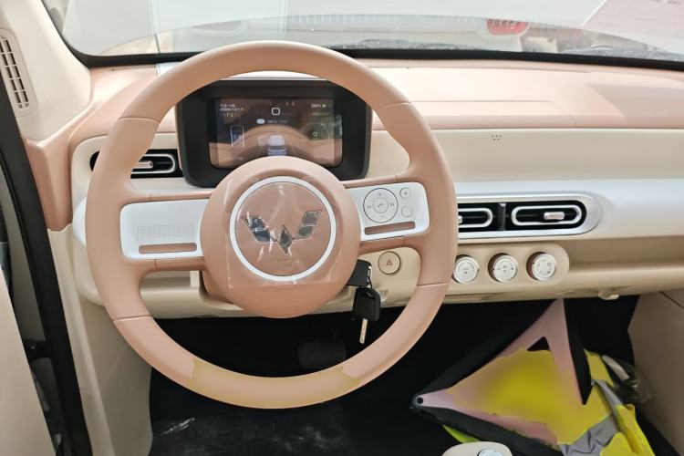 Used Wuling Hongguang MINIEV 2024 3rd Generation 215km Youth Edition