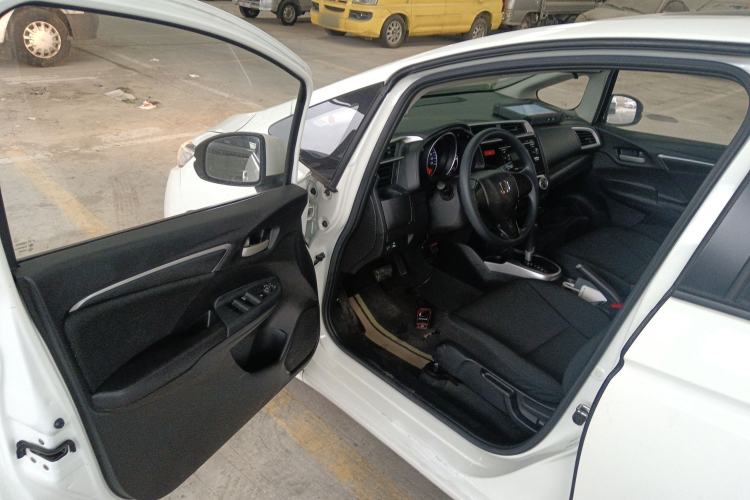 Used Honda Fit 2016 1.5L SES CVT Fashion Sunroof Edition
