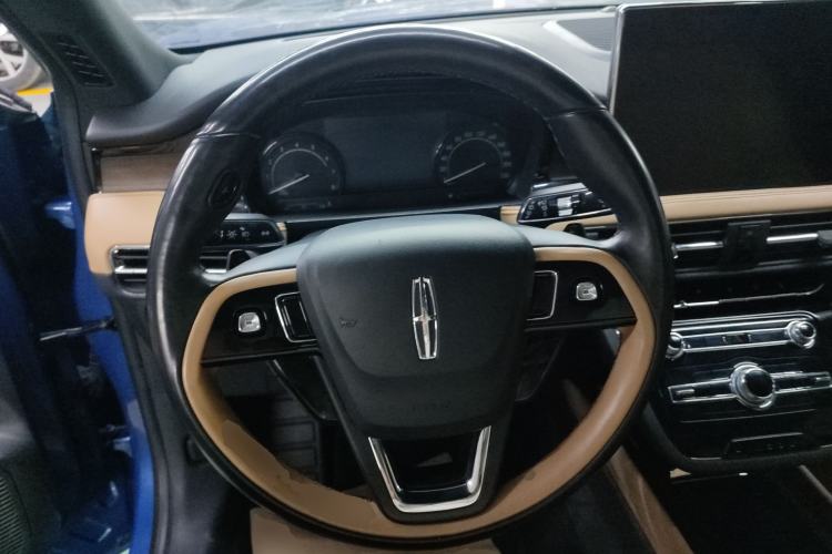 Used Lincoln Corsair 2021 2.0T Two-Wheel-Drive Luxury Edition
