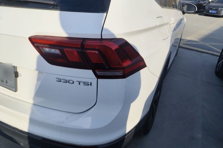 Used Volkswagen Tiguan L 2021 330TSI Automatic Two-Wheel Drive Smart Edition
