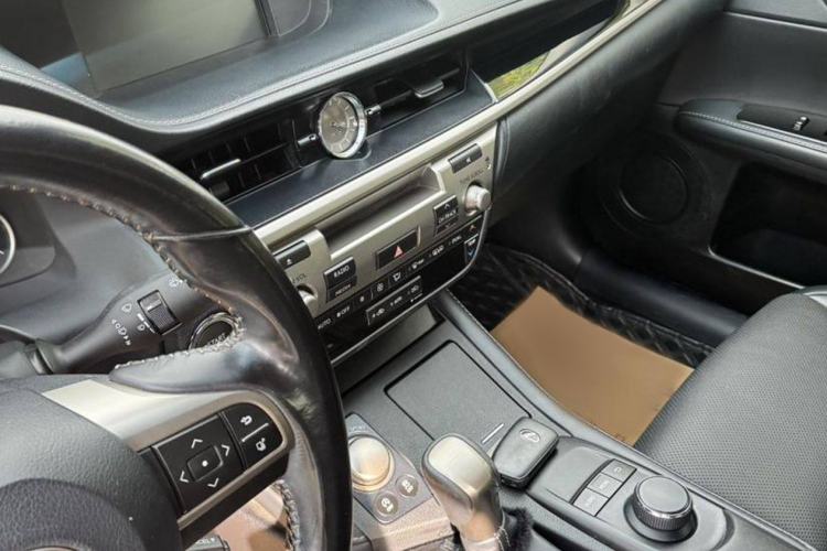 Used Lexus ES 2015 200 Elite Edition
