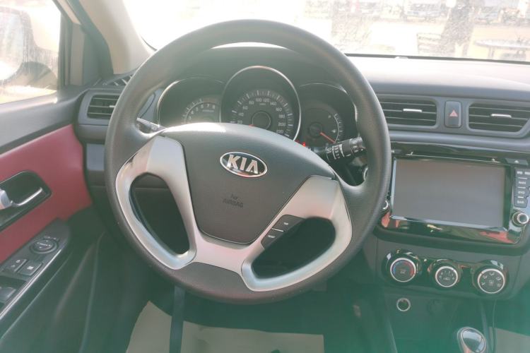 Used Kia K2 2015 Hatchback 1.4L AT GLS Cool Edition
