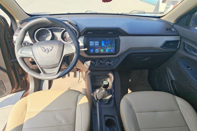 Used Wuling Hongguang 2018 1.5L S Standard Version L2B
