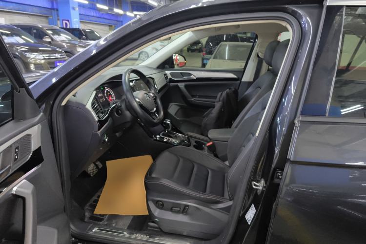 Used Volkswagen Tayron 2020 330TSI Two-Wheel Drive Luxury Smart Connectivity Version
