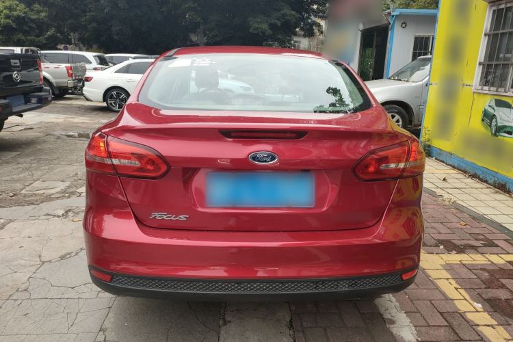 Used Ford Focus 2015 Sedan 1.6L Automatic Comfort Model
