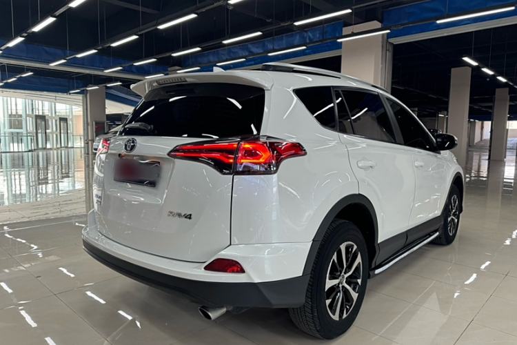 Used Toyota RAV4 2016 2.0L CVT Two-Wheel Drive Urban Edition China V Standard