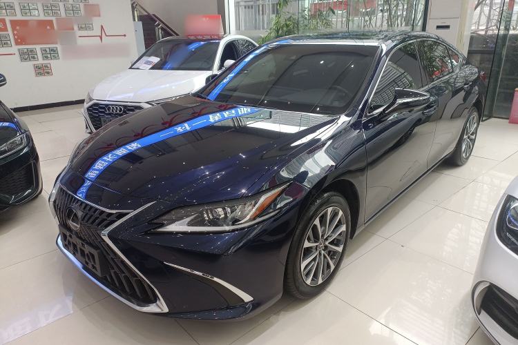 Used Lexus ES 2023 200 Excellence Edition