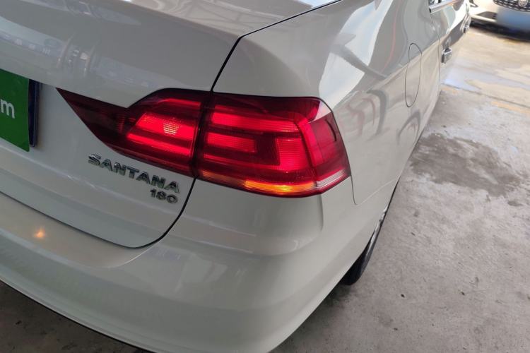 Used Volkswagen Santana 2016 1.6L Manual Fashion Edition
