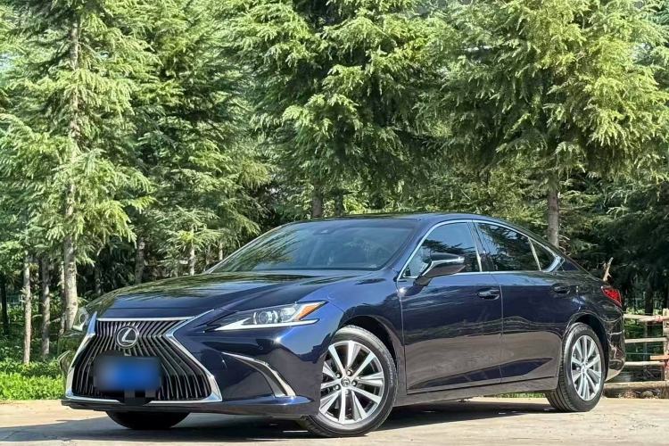 Used Lexus ES 2020 200 Excellence Edition
