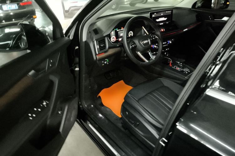 Used Audi Q5L 2022 40T Luxury Elegant Model
