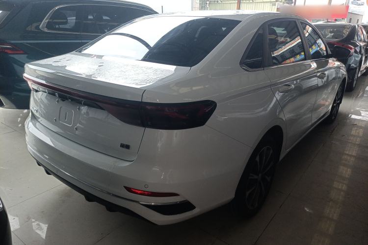 Used Geely Auto Emgrand 2025 4th Generation 1.5L CVT Luxury Version
