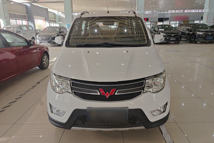 Used Wuling Hongguang 2014 1.2L S Comfort Model China IV
