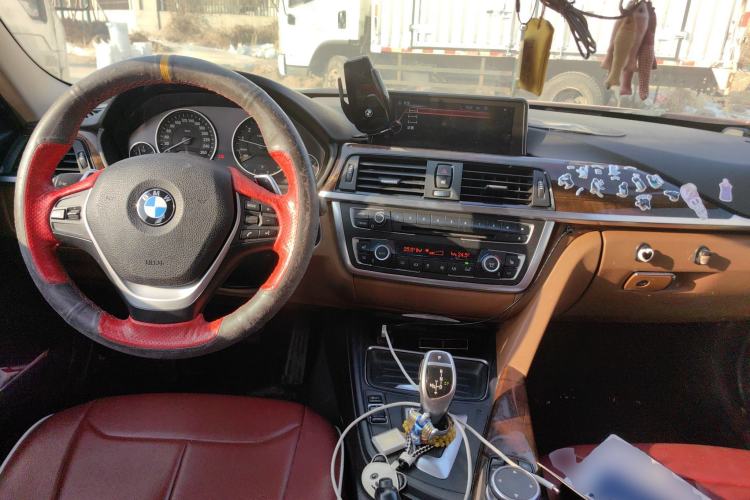 TDK.VehicleDetails.img