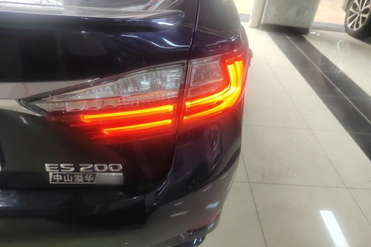 Used Lexus ES 2015 200 Elite Edition
