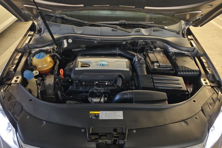 Used Volkswagen Magotan 2013 1.8TSI Luxury Model
