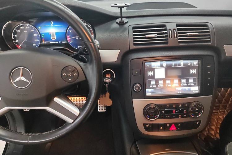 Used Mercedes-Benz R-Class 2014 R 320 4MATIC Business Model
