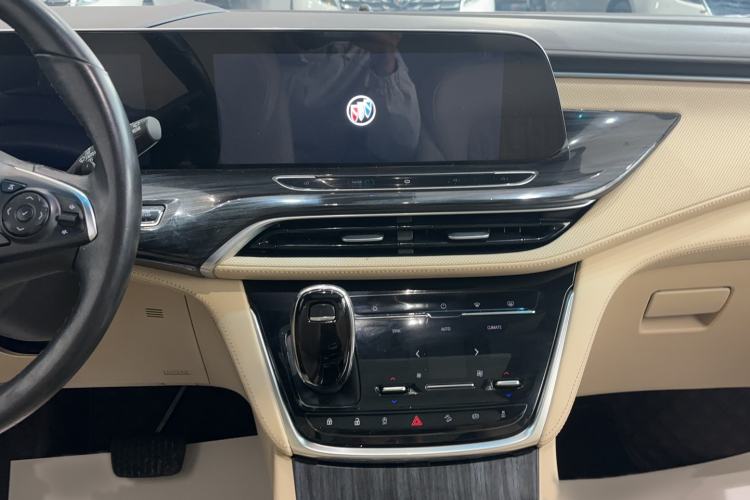 Used Buick GL8 2022 ES Landtrek 653T Flagship Model