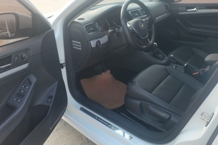 Used Volkswagen Sagitar 2017 230TSI Automatic Comfort Version