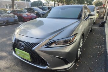Used Lexus ES 2020 300h Executive Edition