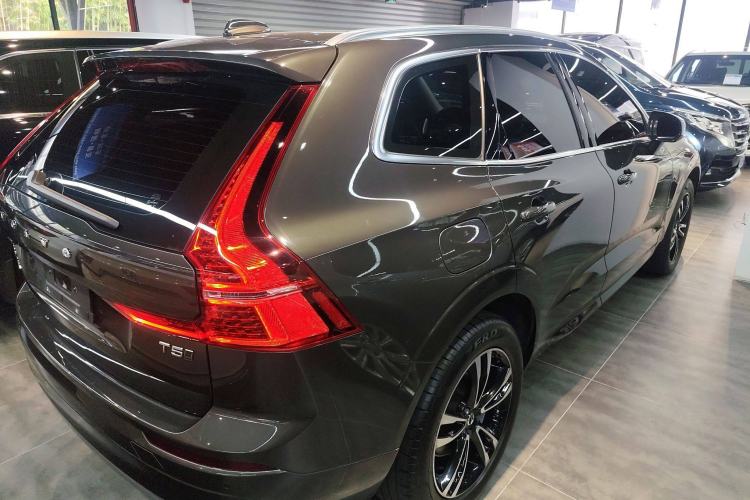 Used Volvo XC60 2019 T5 4x4 Zhiyuan Edition China VI Standard
