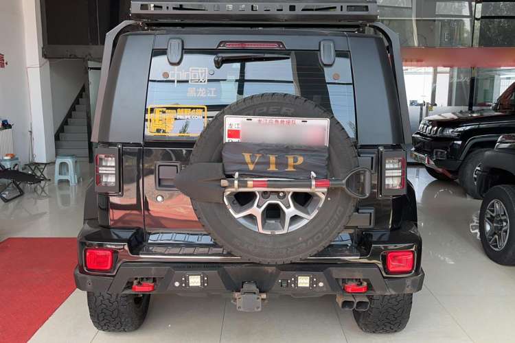 Used Beijing Auto BJ40 2018 PLUS 2.3T Automatic Four-Wheel Drive Flagship Version China V Emission Standard
