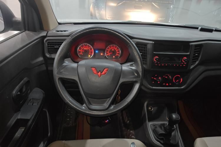 Used Wuling Hongguang V 2022 1.5L Jingqu Version Hydraulic Power Steering LAR
