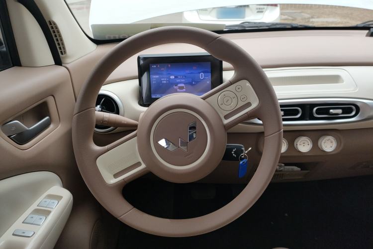 Used Wuling Hongguang MINIEV 2025 Four-Door Version Advanced Edition
