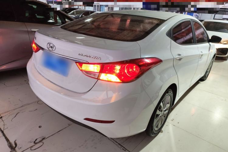 Used Hyundai Elantra 2015 1.6L Automatic Fashion Model
