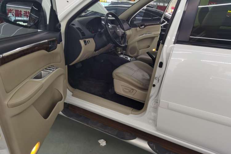 Used Mitsubishi Pajero Sport 2013 3.0L Automatic Two-Wheel Drive Luxury Edition
