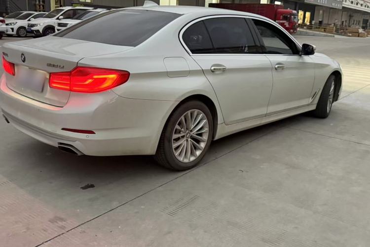 Used BMW 5 Series 2018 525Li Luxury Package
