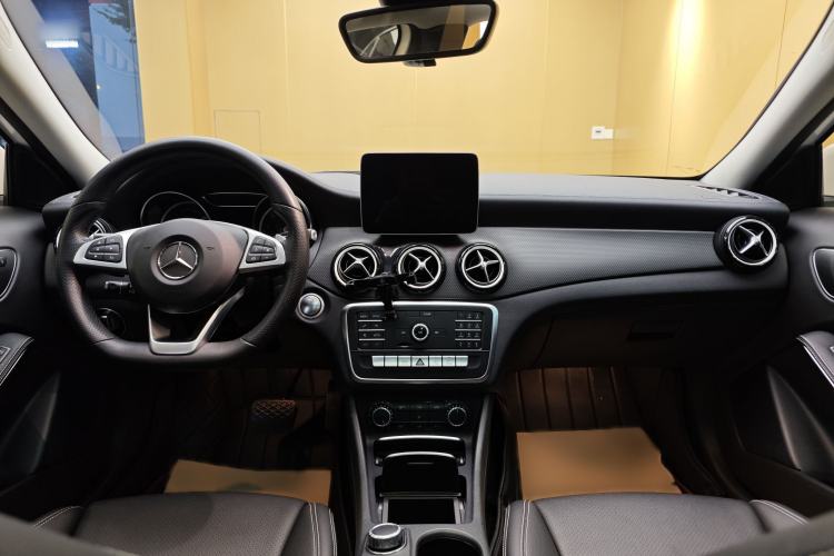 Used Mercedes-Benz GLA 2019 GLA 200 Fashion Model
