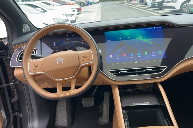 Used  R7 2024 Advanced Pro Edition