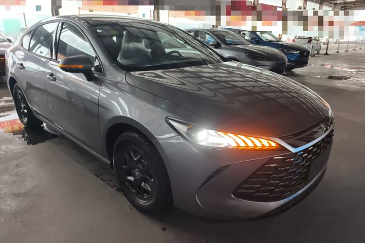 Used BYD Qin PLUS 2025 DM-i Smart Drive 55KM Leading Model
