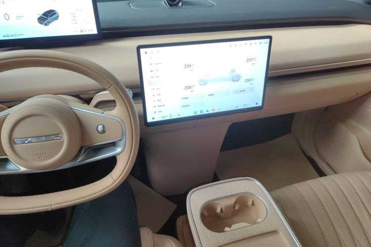 Used  Star Era ET 2025 Extended-Range 265 Max Two-Wheel Drive Urban Advanced Driver Assistance
