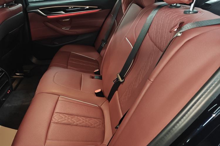 Used BMW 5 Series 2022 Second Facelift 525Li M Sport Package