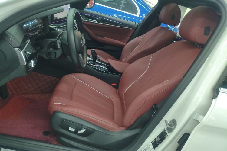 Used BMW 5 Series 2022 Second Facelift 525Li M Sport Package