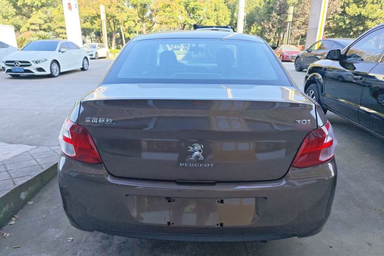 Used Peugeot 301 2014 1.6L Manual Comfort Edition
