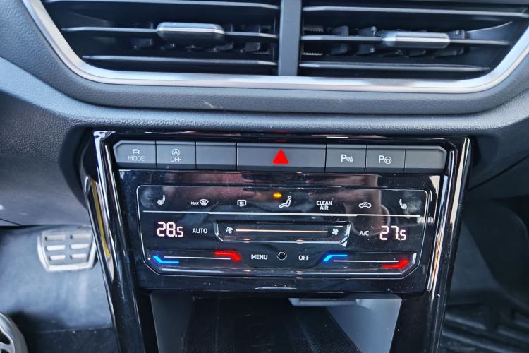 Used Volkswagen T-ROC 2023 300TSI DSG Two-Wheel Drive Starlight Edition