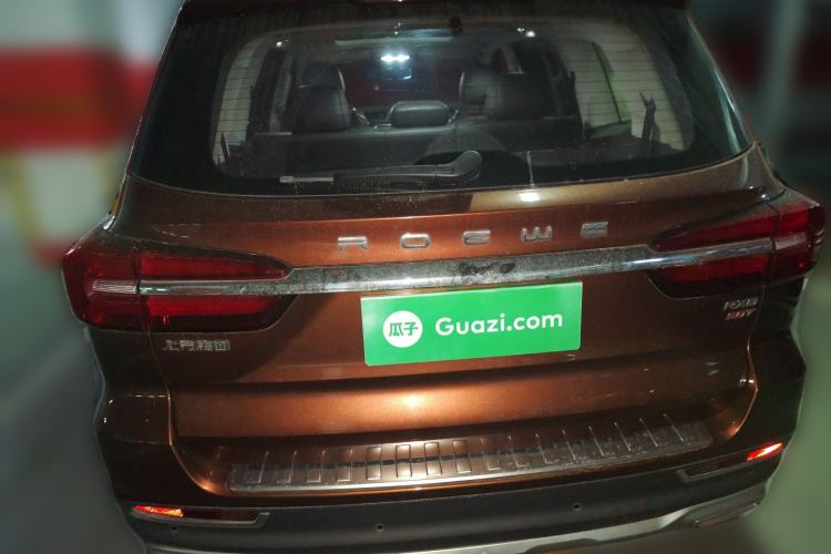 Used Roewe RX8 2018 30T Smart Connectivity Two-Wheel Drive Flagship Edition
