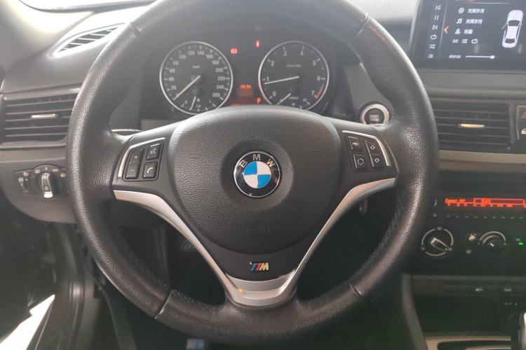 Used BMW X1 2014 sDrive18i Fashion Model
