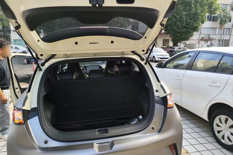 Used BYD Dolphin 2023 420 km Fashion Edition
