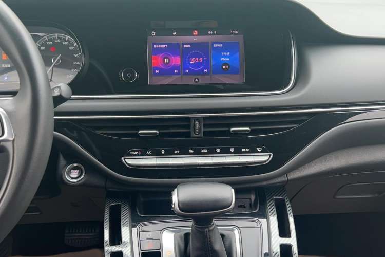 Used GAC Trumpchi M6 2021 270T DCT Luxury Edition (7 Seats)
