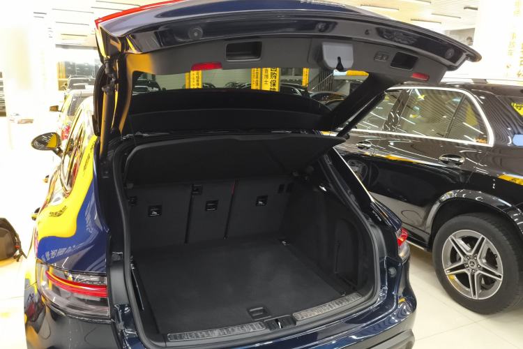 Used Porsche Macan 2022 Macan 2.0T
